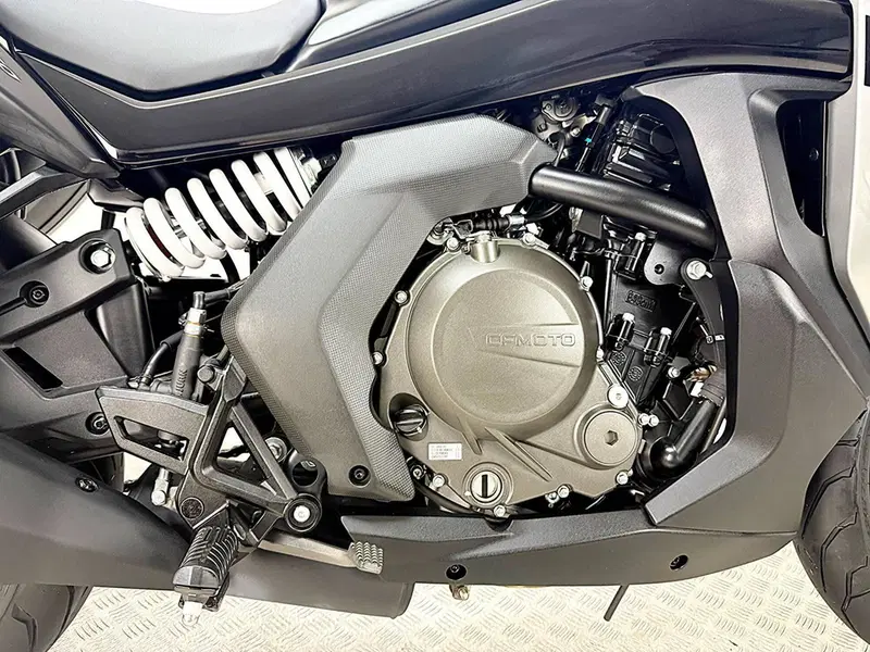 CFMOTO 650GT (2021 - 26) (8)