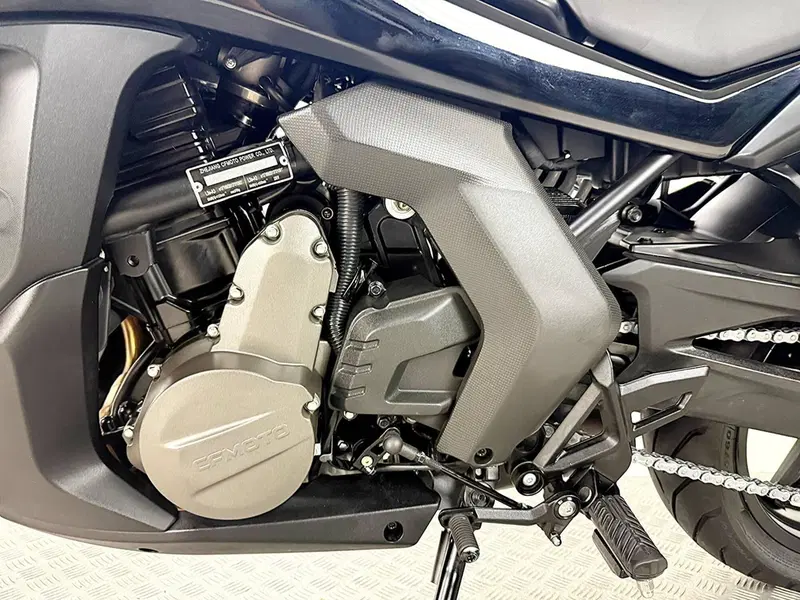 CFMOTO 650GT (2021 - 26) (14)