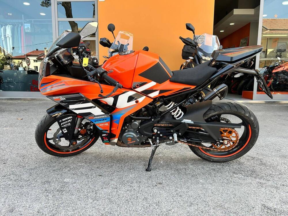 KTM RC 390 (2022 - 25) (2)