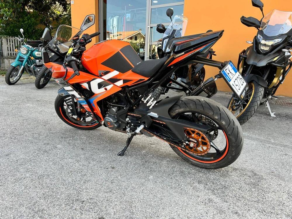 KTM RC 390 (2022 - 25) (4)