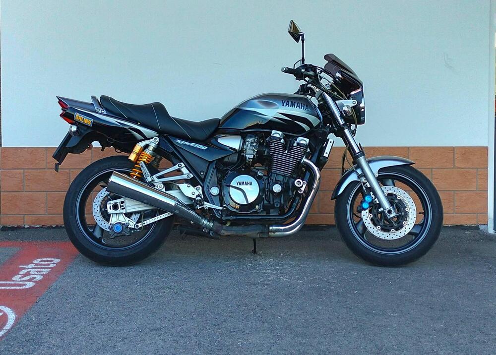 Yamaha XJR 1300 (2002 - 06) (4)