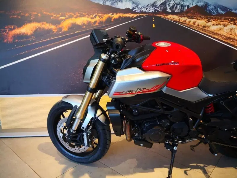 QJ Motor SRK 900 (2025 - 26) (10)