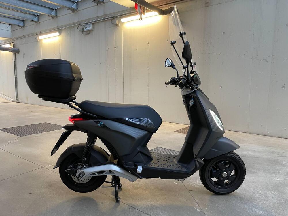 Piaggio 1 Active (2022 - 25) (2)