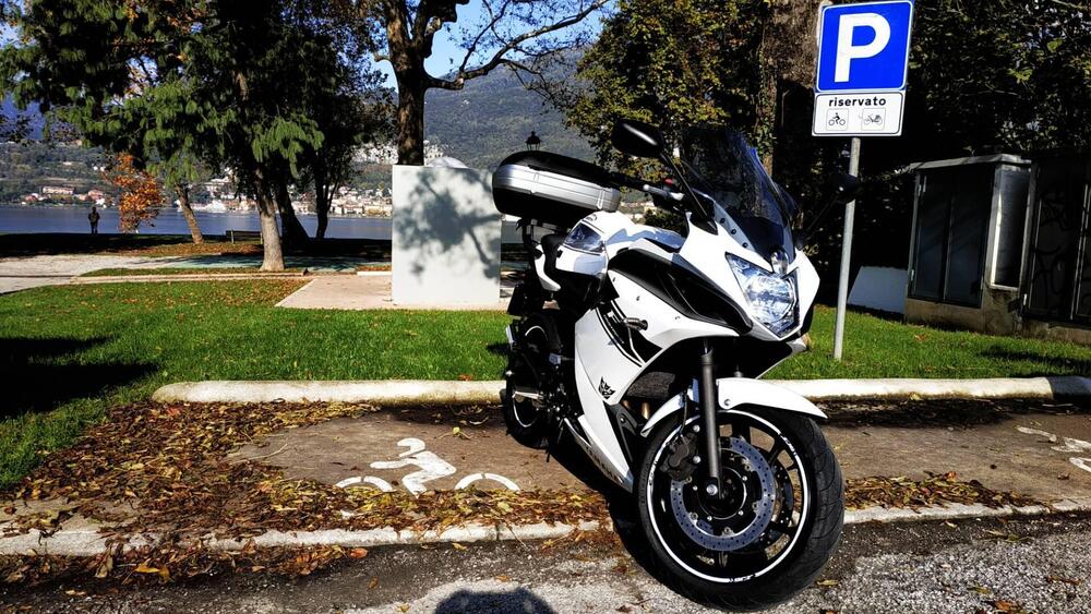 Yamaha XJ6 Diversion F (2010 - 16)