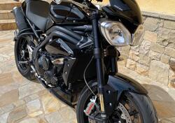 Triumph Speed Triple 1050 R ABS (2011 - 15) usata