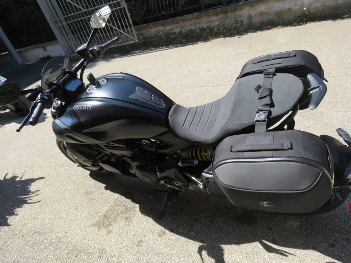 Ducati Diavel 1260 (2021 - 22) (4)