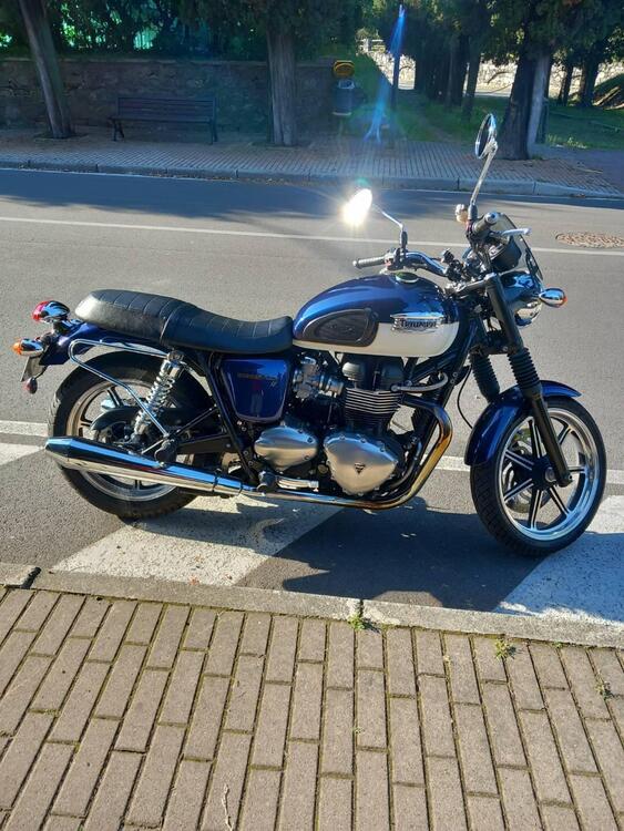 Triumph Bonneville SE (2009 - 13)