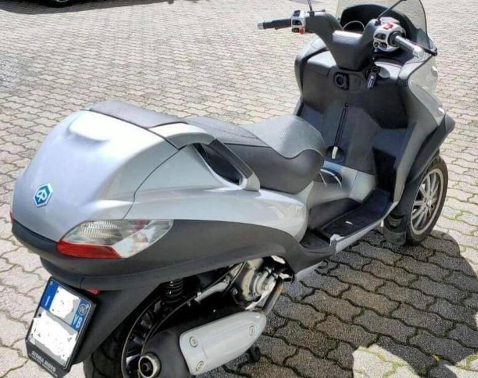 Piaggio MP3 250 i.e.