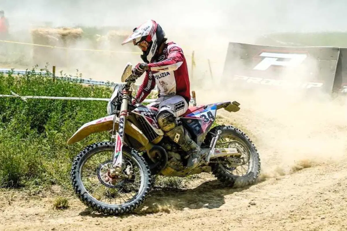 Enduro. Assoluti #8. D2. Bis di Verona. Ancora duello con Pichon. Elgari e Pavoni Campioni  (8)