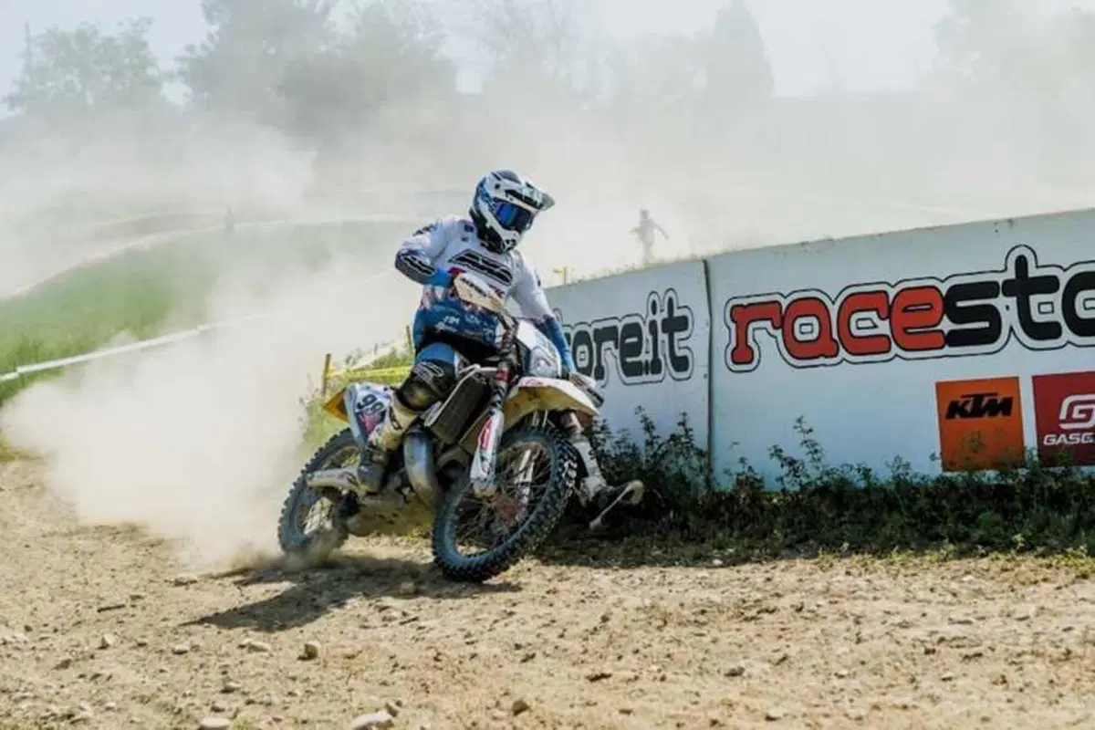 Enduro. Assoluti #8. D2. Bis di Verona. Ancora duello con Pichon. Elgari e Pavoni Campioni  (15)