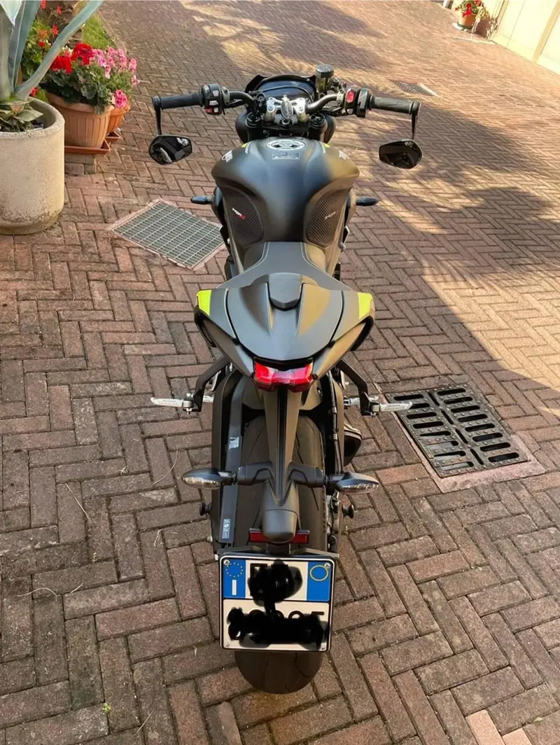 Triumph Street Triple RS (2020 - 22) (11)
