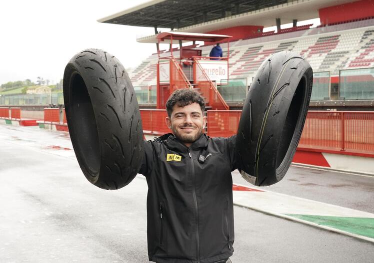 Test gomme moto. Michelin Power 6 vs Power GP2: quale scelgo? [VIDEO & GALLERY]