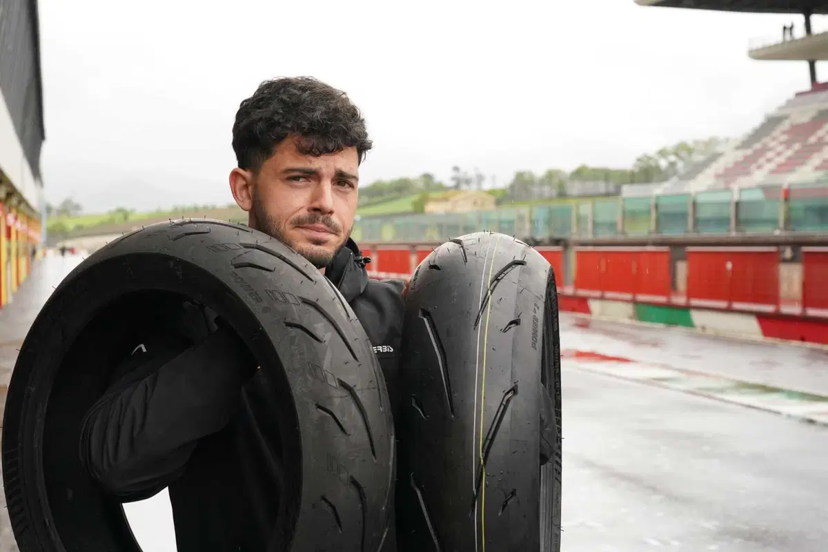 Test gomme moto. Michelin Power 6 vs Power GP2: quale scelgo? [VIDEO & GALLERY] (12)