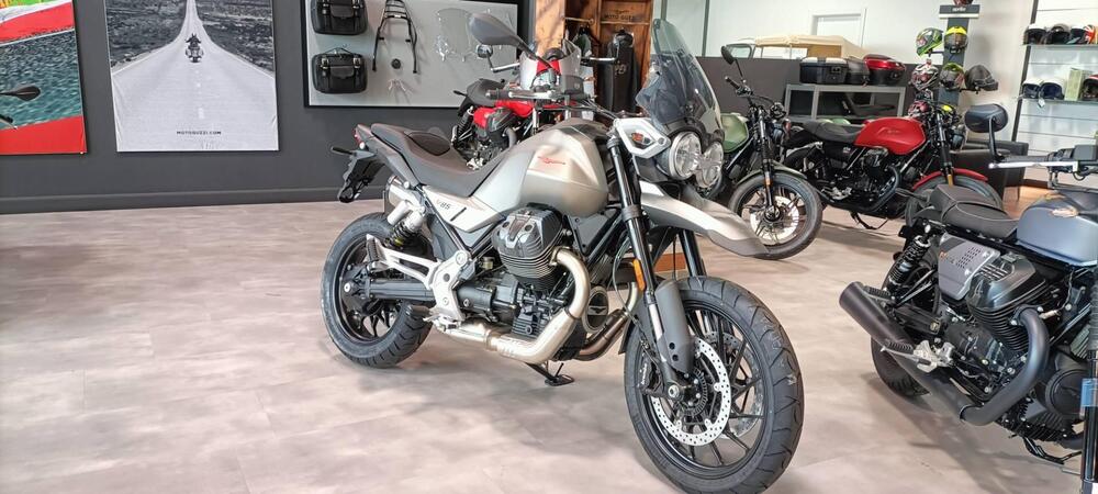 Moto Guzzi V85 Strada (2024 - 25) (2)