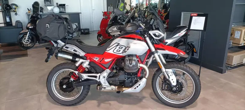 Moto Guzzi V85 TT (2024 - 26)