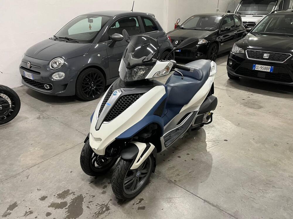 Piaggio Mp3 300 ie Yourban ERL (2011 - 17) (2)