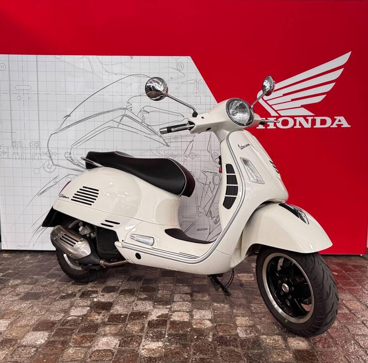 Vespa GTS 150 Super ie (2017 - 19)