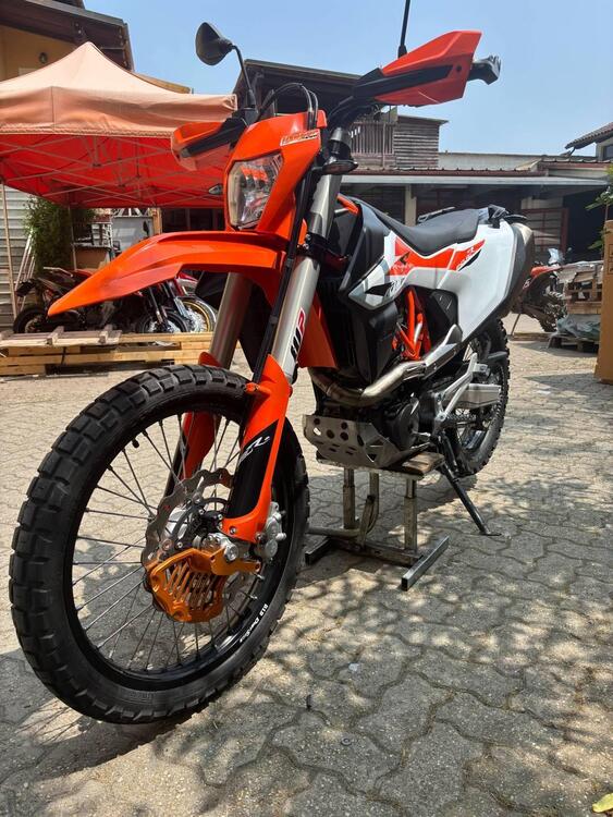 KTM 690 Enduro R (2019 - 20) (4)