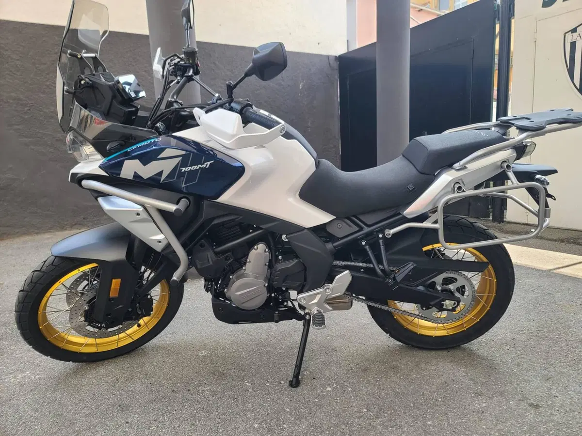 CFMOTO 700MT Adventure (2025 - 26) (4)