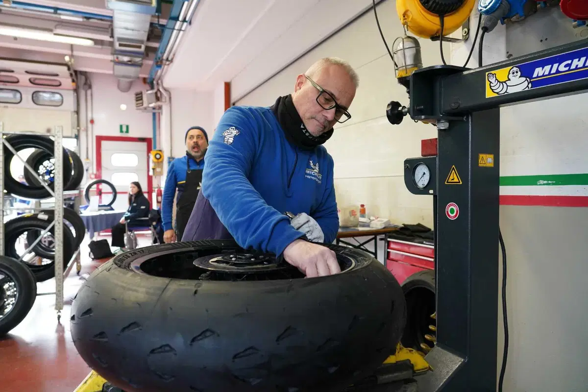 Test gomme moto. Michelin Power 6 vs Power GP2: quale scelgo? [VIDEO & GALLERY] (25)