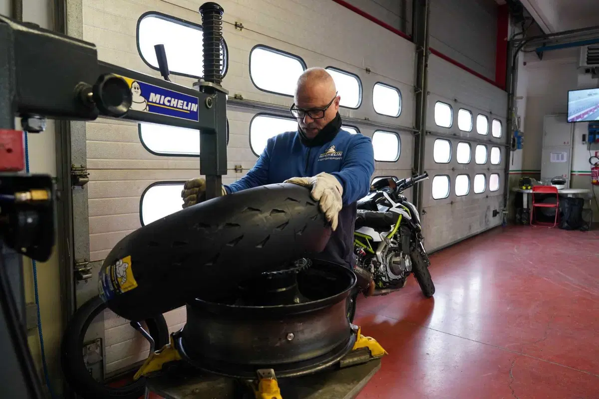 Test gomme moto. Michelin Power 6 vs Power GP2: quale scelgo? [VIDEO & GALLERY] (27)