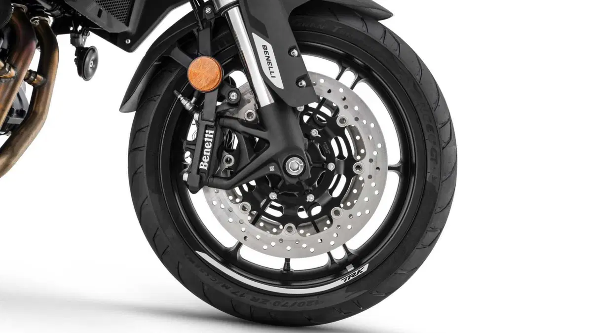 Benelli TRK 702 TRK 702 (2026) (9)