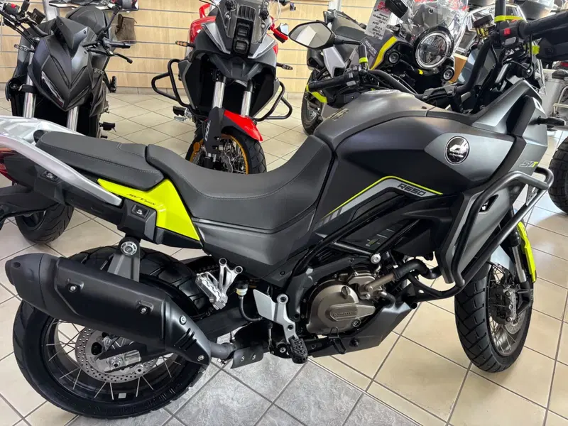 QJ Motor SVT 650 X (2024)