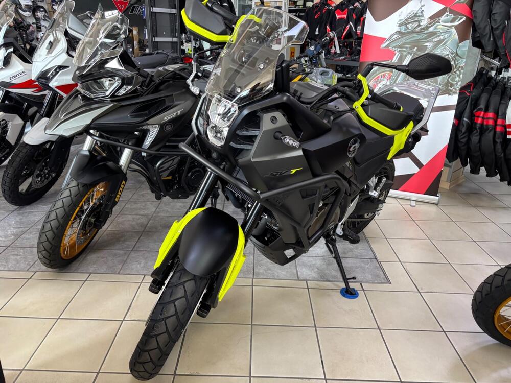 QJ Motor SVT 650 X (2024) (5)