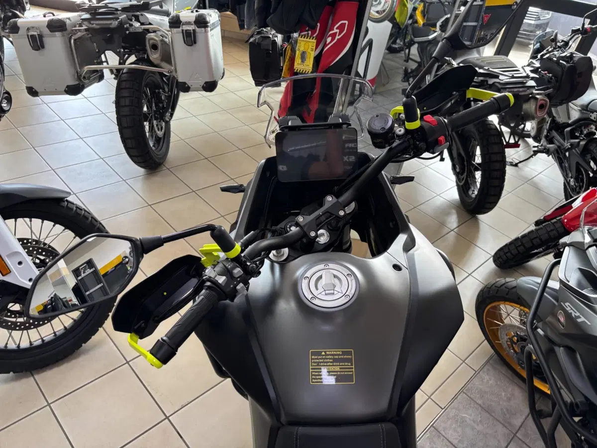 QJ Motor SVT 650 X (2024) (8)