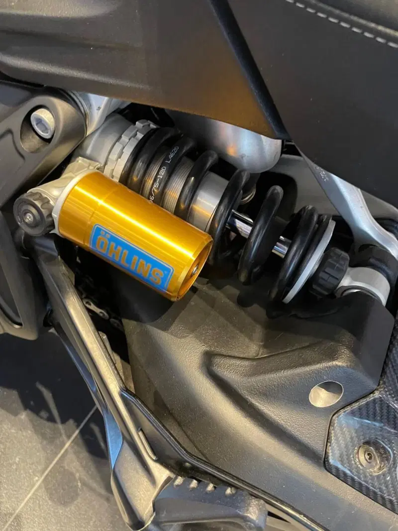 Ducati Diavel 1260 Lamborghini (2021) (10)