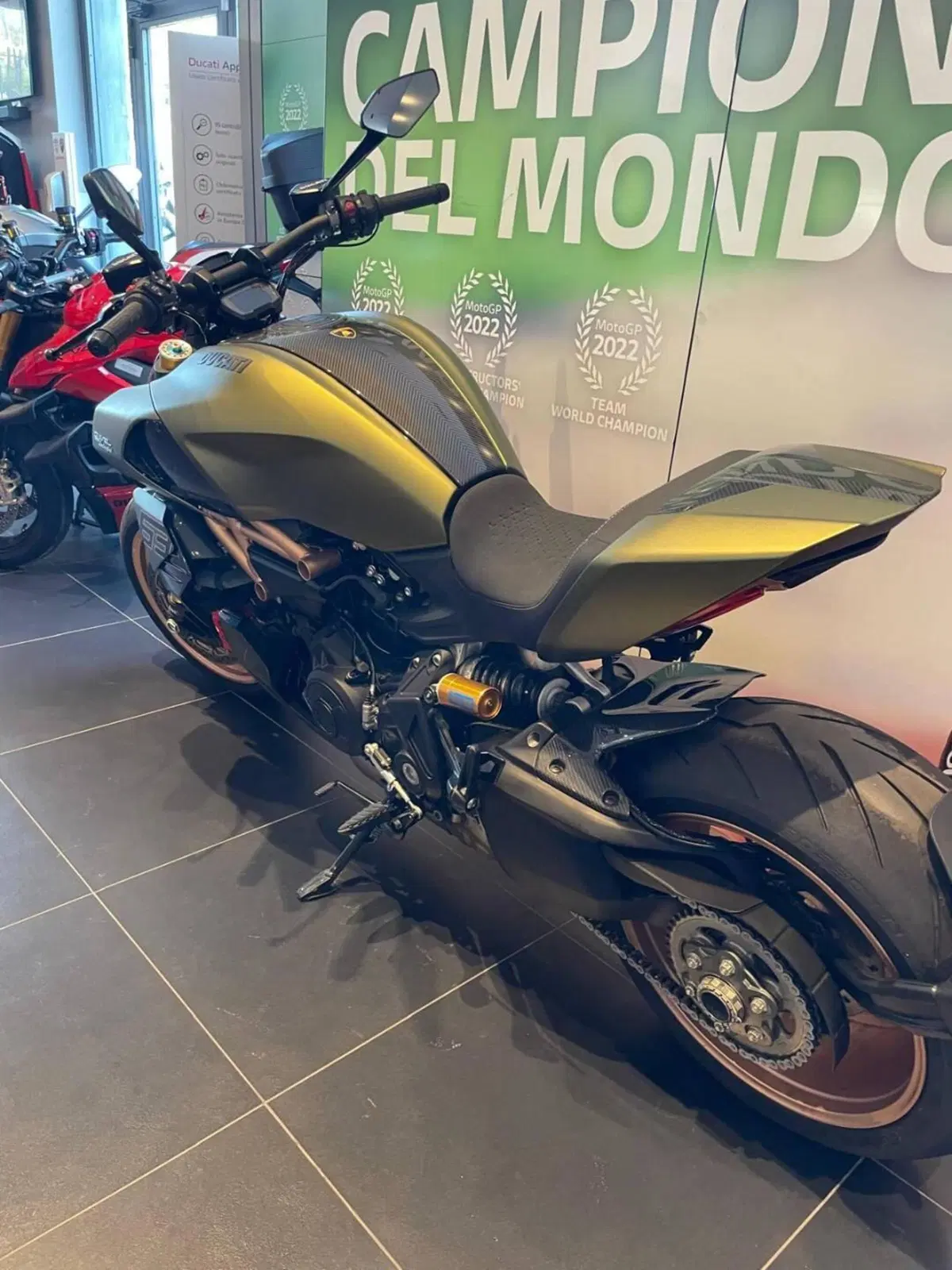 Ducati Diavel 1260 Lamborghini (2021) (6)