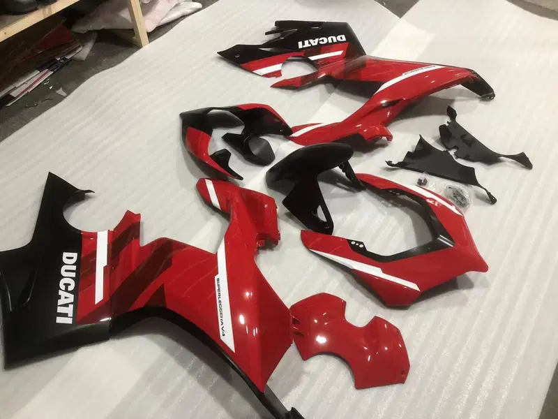 Carena Ducati Panigale v4 dal 2018 al 2024 100 % (3)