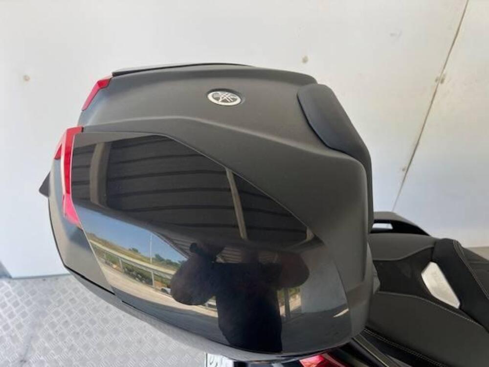 Yamaha X-Max 300 Tech Max (2021 - 24) (2)