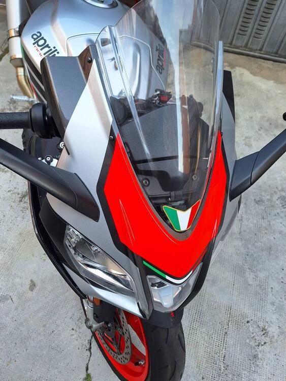 Aprilia RSV4 RR (2017 - 18) (4)