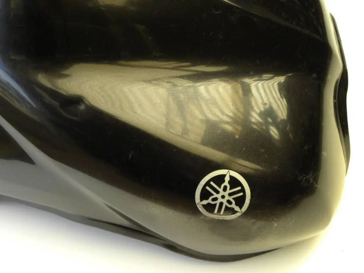 Serbatoio Yamaha FZS 600 Fazer (n. 363) (3)