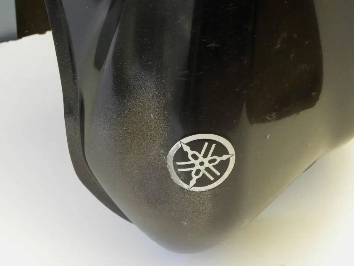 Serbatoio Yamaha FZS 600 Fazer (n. 363) (8)