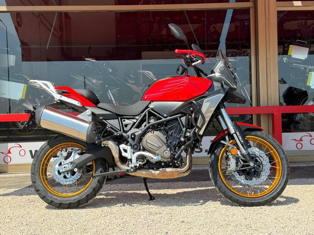 QJ Motor SRT 700 SX (2025) (3)