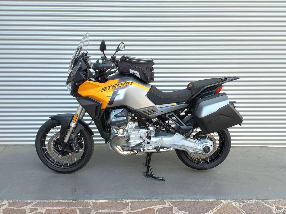 Moto Guzzi Stelvio (2024 - 25) (5)