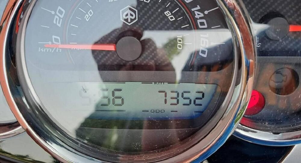 Piaggio Beverly 350 ABS (2016 - 20) (2)