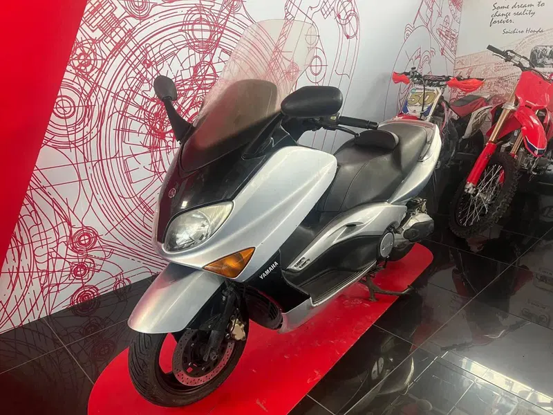 Yamaha T-Max 500 (2001 - 03) (5)