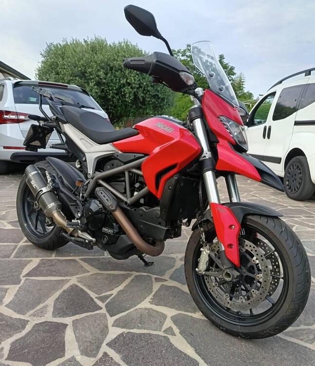 Ducati Hyperstrada 821 (2013 - 15) (2)