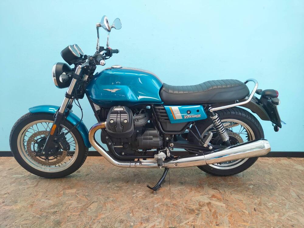 Moto Guzzi V7 III Special (2017 - 20) (4)