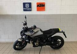 Husqvarna Vitpilen 801 L (2025) usata