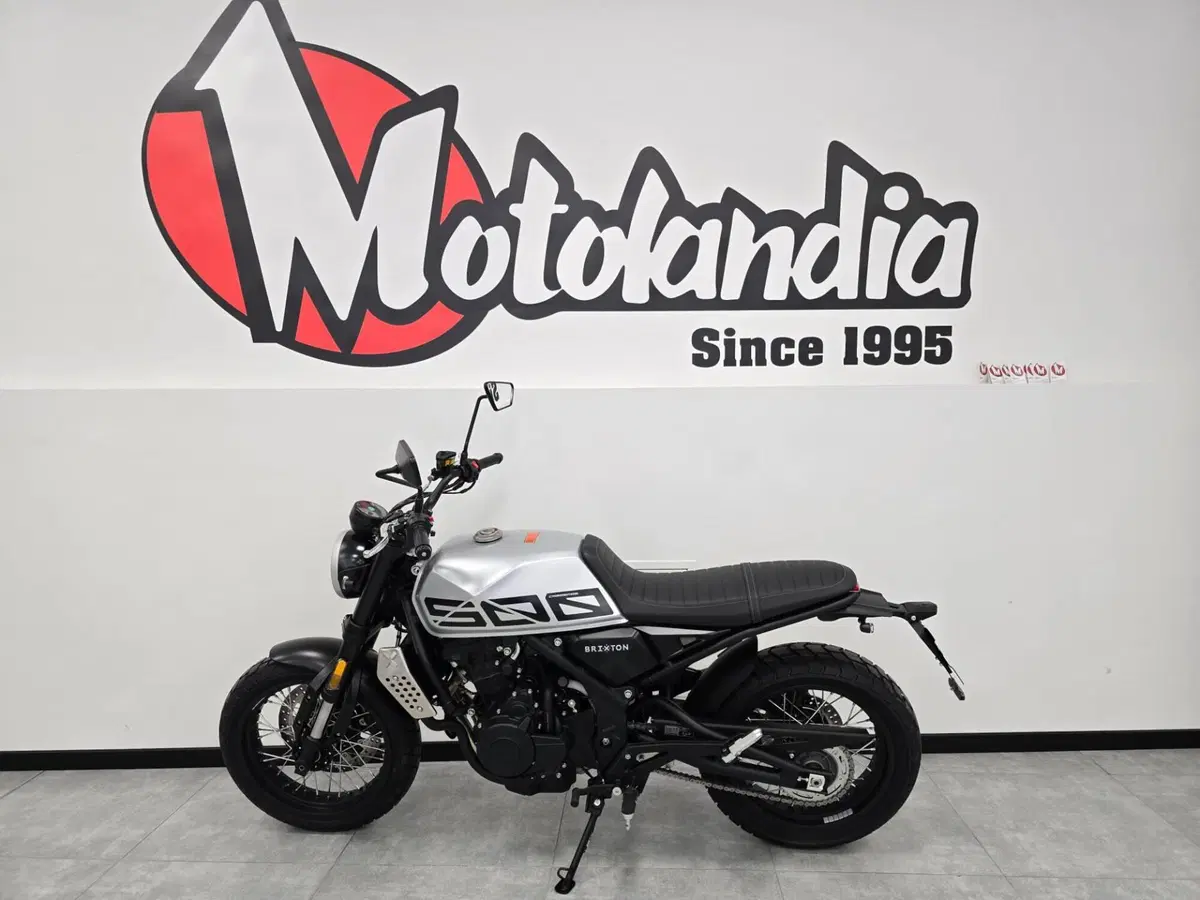 Brixton Motorcycles Crossfire 500 X (2021 - 26) (2)