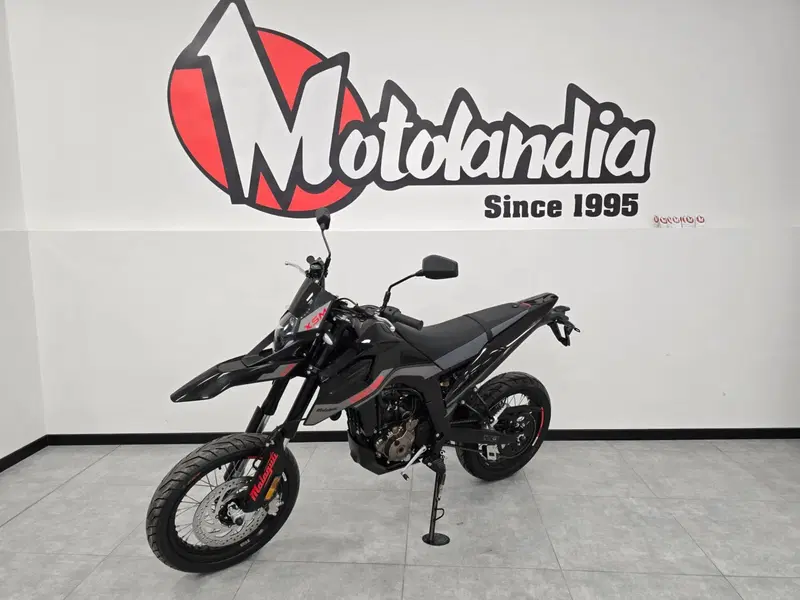 Malaguti XSM 125 (2021 - 26) (2)