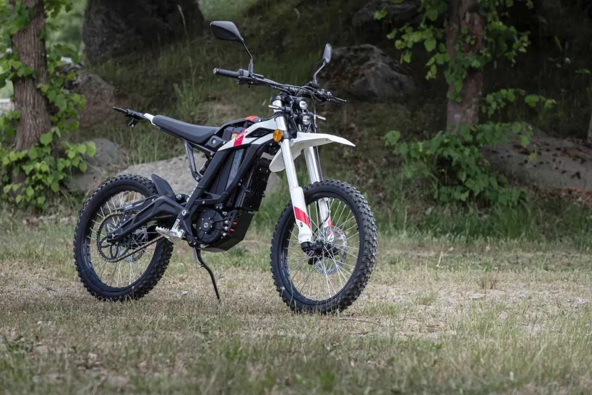 Zero Motorcycles punta al fuoristrada elettrico con le nuove XE e XB: facili, divertenti e per tutti