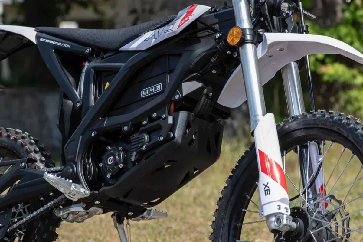 Zero Motorcycles punta al fuoristrada elettrico con le nuove XE e XB: facili, divertenti e per tutti (11)