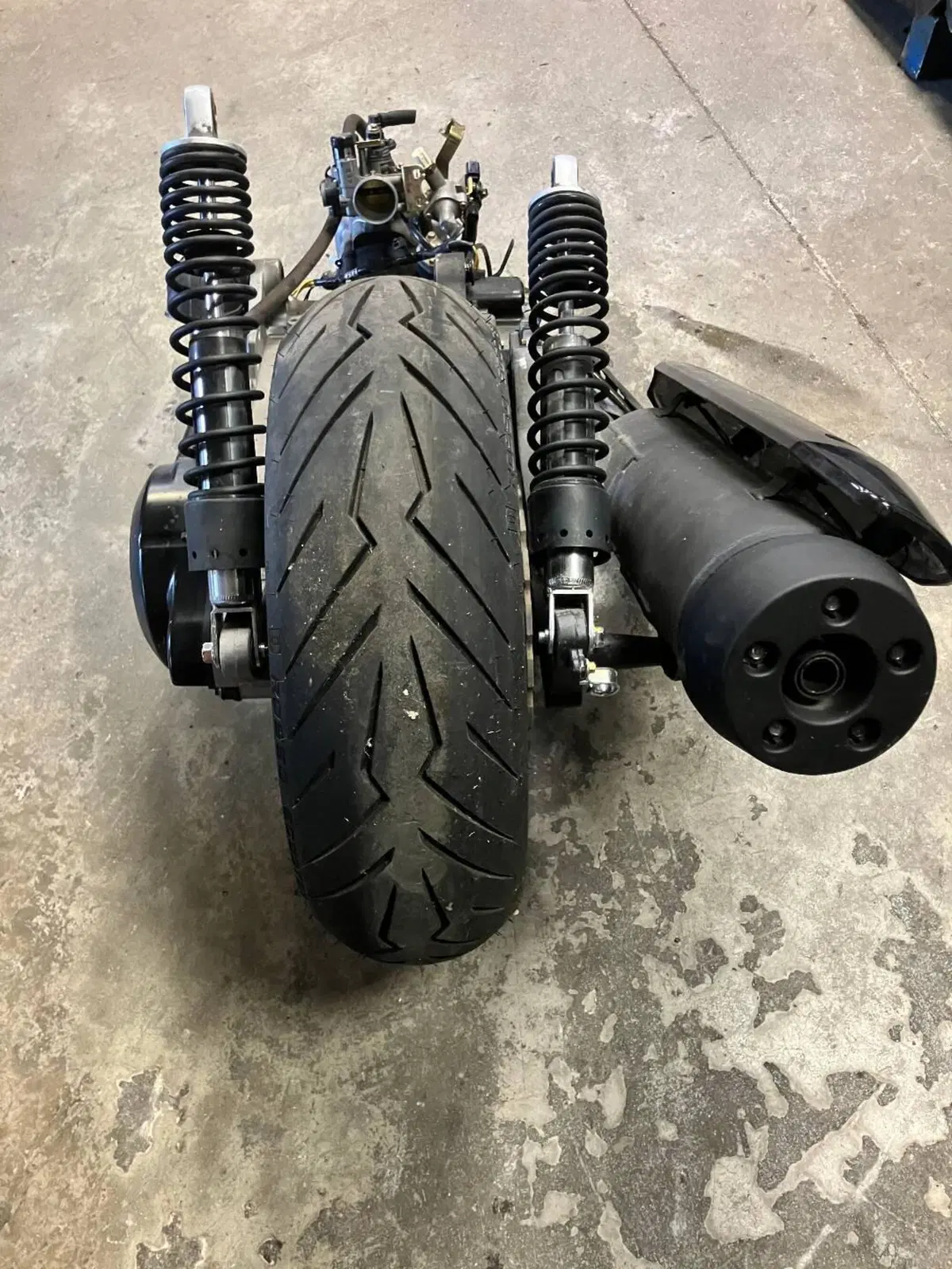Motore Kymco Xciting 300 (2)
