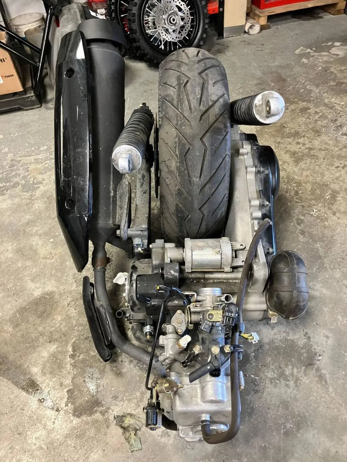Motore Kymco Xciting 300 (3)