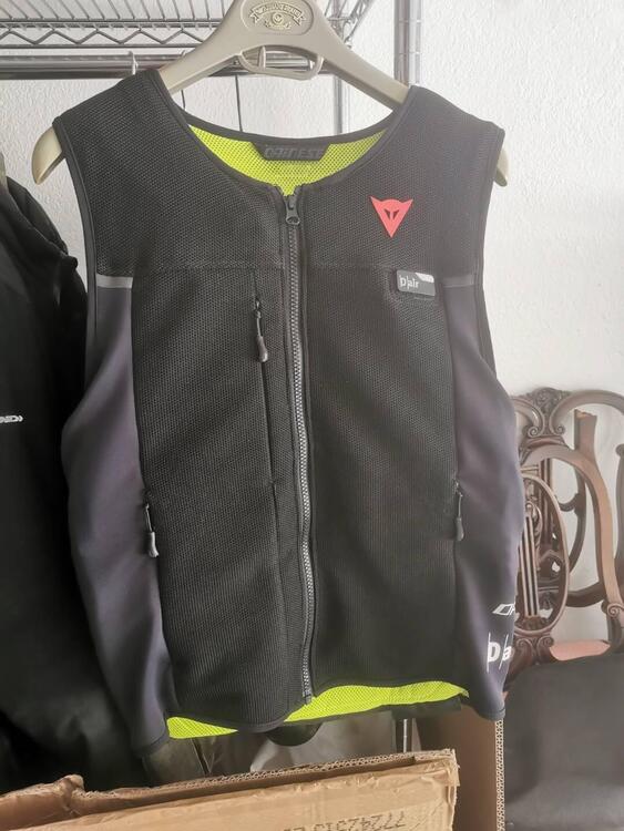 Gilet airbag taglia S Dainese (3)